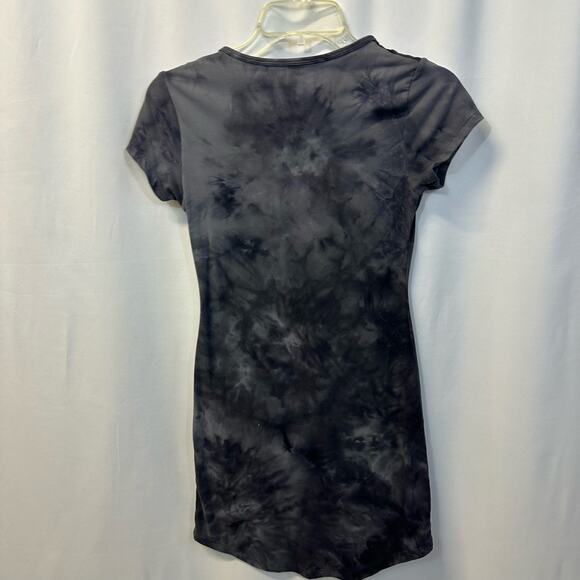 Curves N Combatboots CNC Gray Tie Dye Short Sleeve Crew Neck Mini Dress Small - Picture 4 of 5